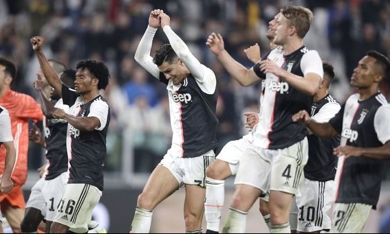 Με Ντε Λιχτ το «αφεντικό» η Γιουβέντους (video)