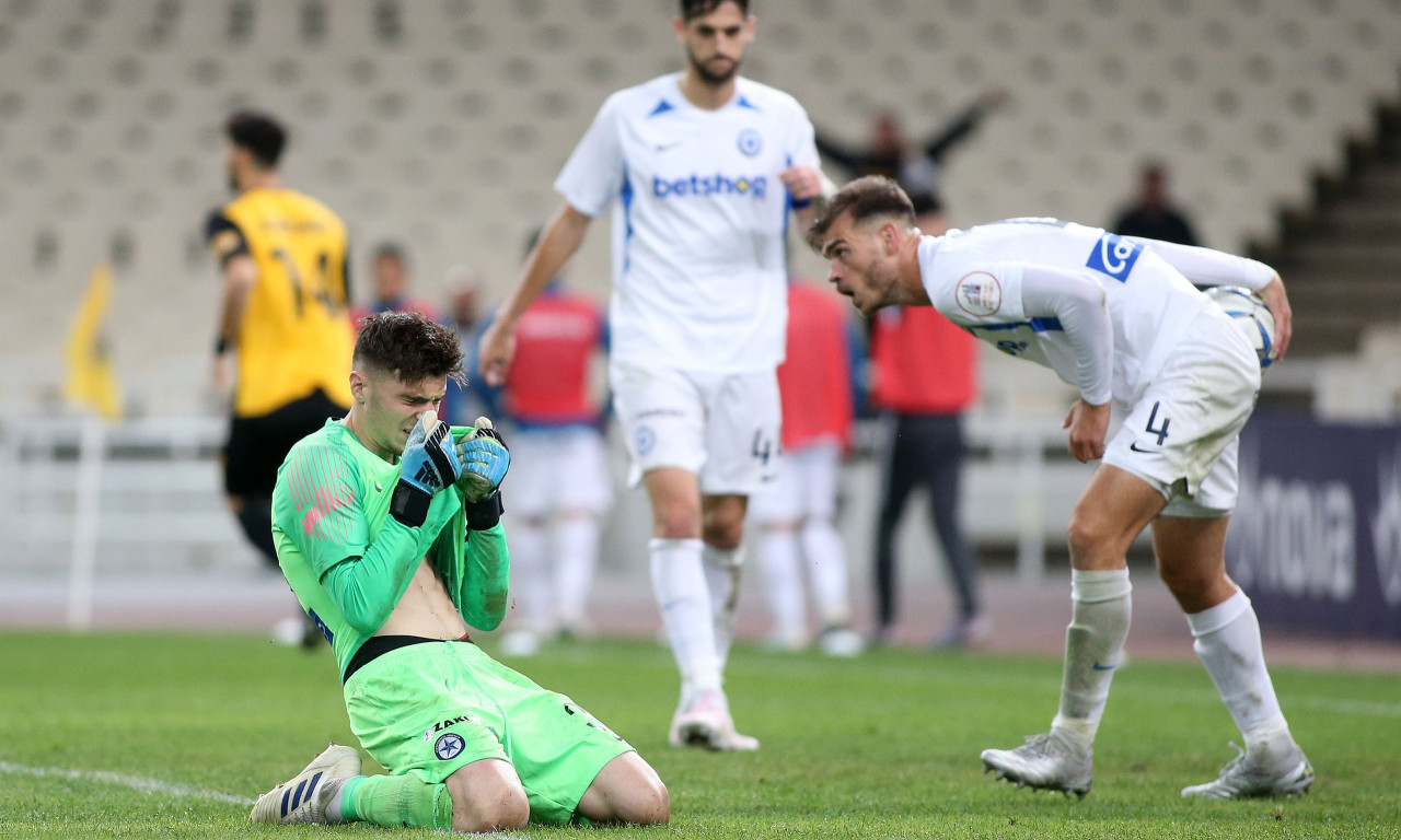 ΑΕΚ: Η αρχηγική κίνηση του Μάνταλου, παρηγόρησε τον Μανδά (photos)