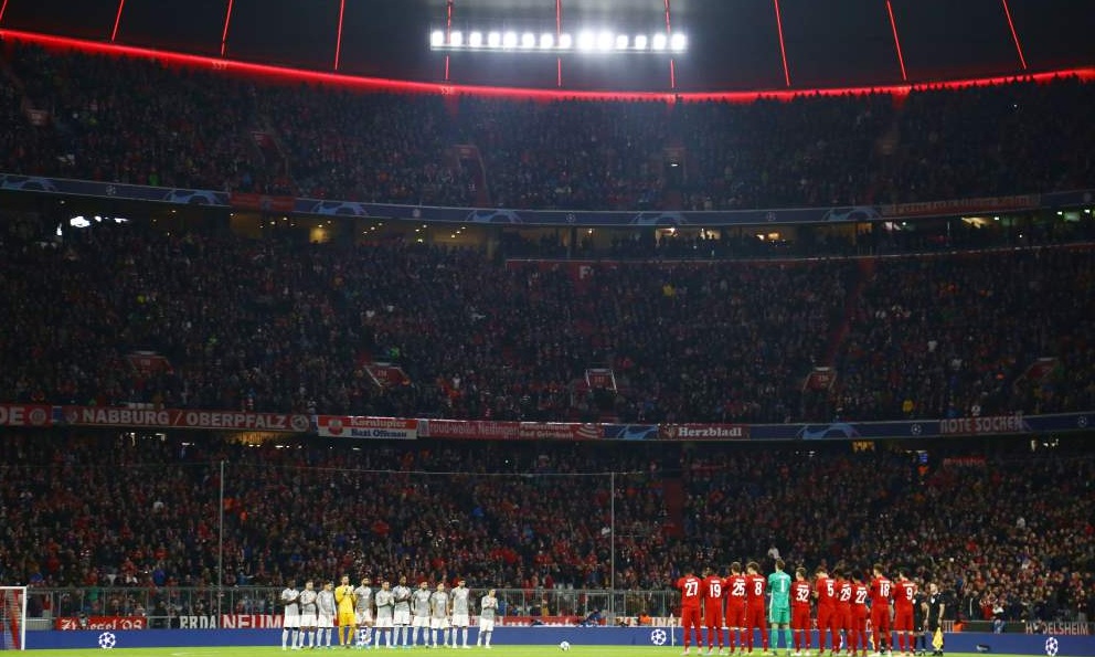 Μπάγερν Μονάχου-Ολυμπιακός: Μ' αυτούς «τρελάθηκαν» στο Μόναχο - Τα... ερυθρόλευκα μηνύματα (photos)