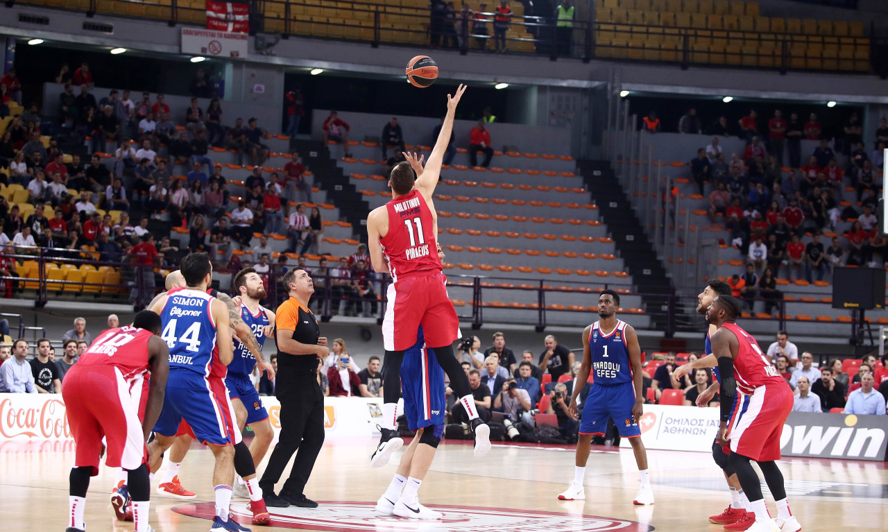 Ολυμπιακός: «Παγωμένο» το ΣΕΦ, μόλις 3.000 κόσμος με Εφές! (photos)