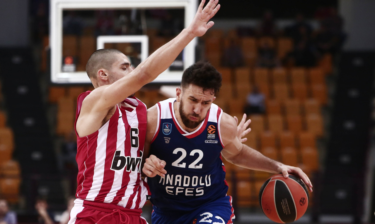 Ολυμπιακός: Έτσι πέρασε από το ΣΕΦ η Εφές (video)