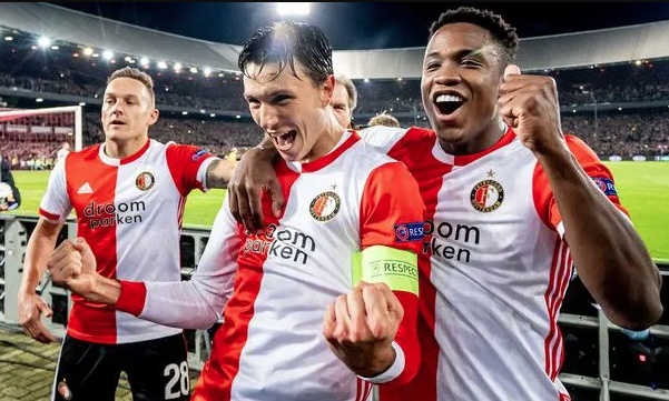 Το πανό της χρονιάς στην Ολλανδία! (photos)