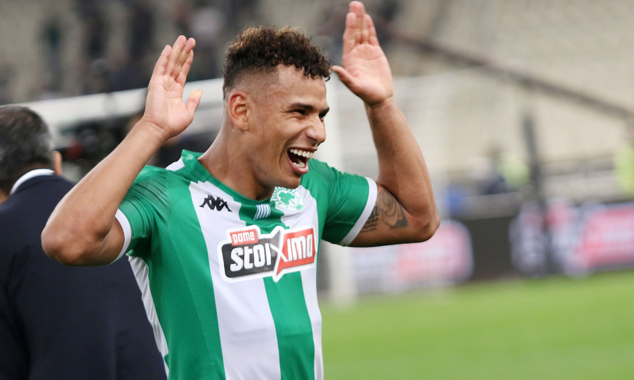 Περέα: «Δεν τα παρατάμε»