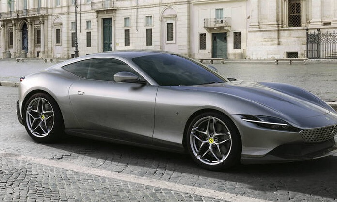 Roma: Έτσι λέγεται η πολύ όμορφη νέα Ferrari, η 5η που παρουσιάστηκε φέτος