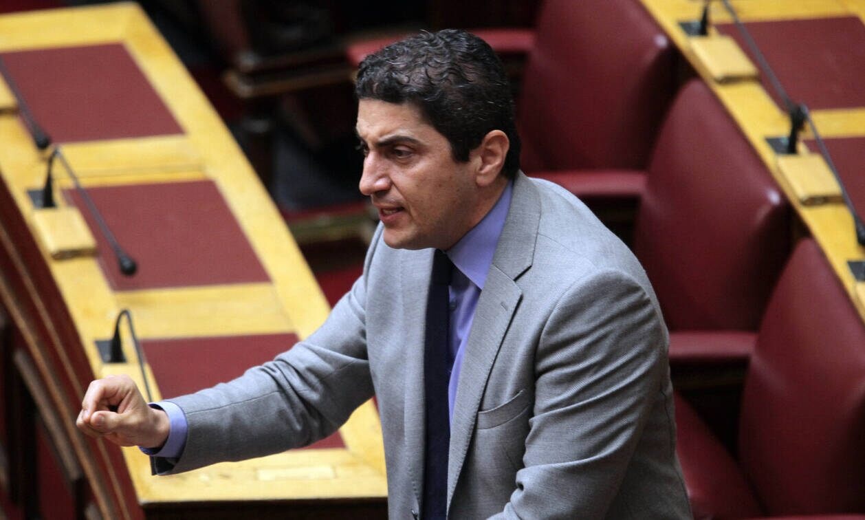 Αθλητικό νομοσχέδιο: Πήρε πίσω τη διάταξη περί αναδρομικότητας των θητειών ο Αυγενάκης
