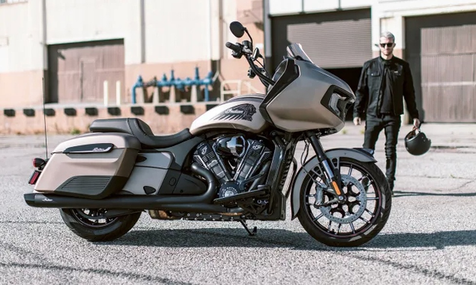 Η Indian Challenger σε βάζει στη νέα εποχή των μηχανών