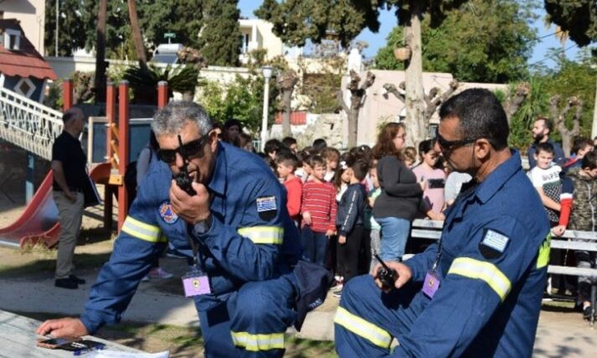 Κως: Σειρήνες για σεισμό και τσουνάμι στο νησί (vids)