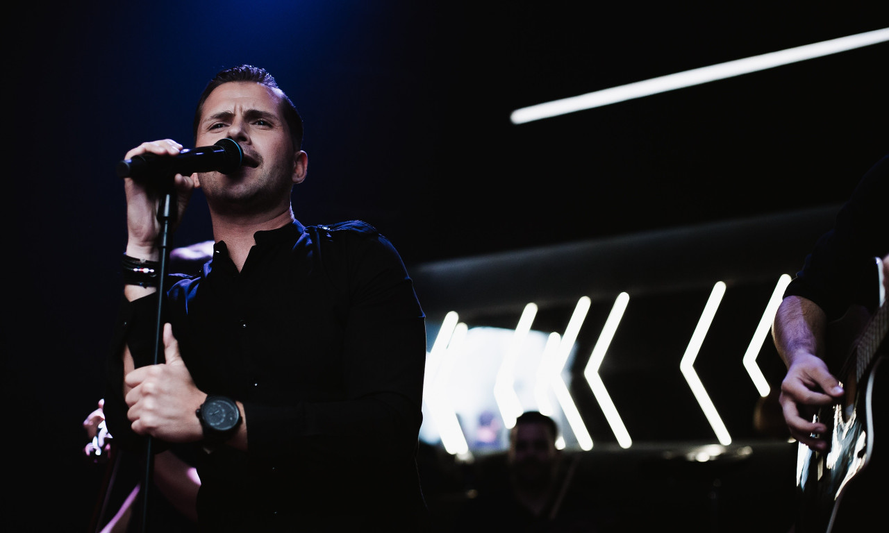 Ανδρέας Δρακόπουλος: Επιστρέφει μ΄ένα άκρως ανεβαστικό Live 2Κ20