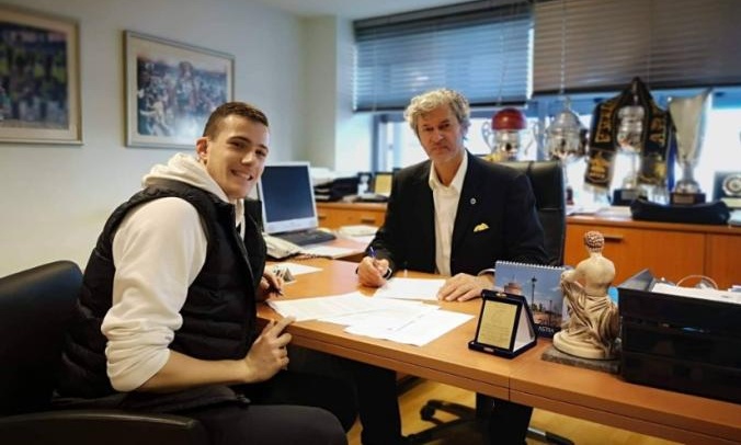 Άρης: Υπέγραψε επαγγελματικό συμβόλαιο ο Σιδηροηλίας!