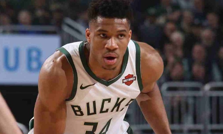 ΝΒΑ: Το νέο triple - double του Γιάννη! (photos+video)