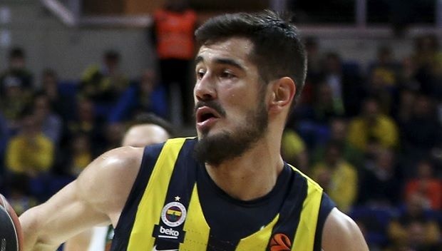 Φενέρμπαχτσε: Κάταγμα στη μύτη ο Κάλινιτς