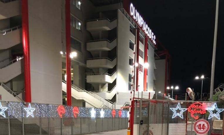 Ολυμπιακός: Το γήπεδο Καραϊσκάκη φόρεσε τα γιορτινά του (photos)