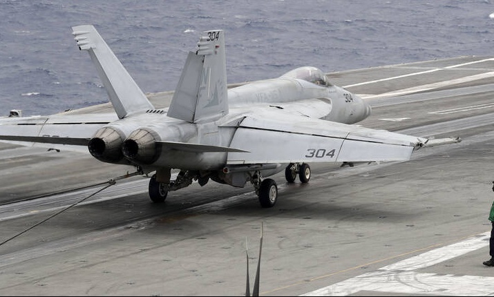 Αυτό το ιαπωνικό νησί θα γίνει η αβύθιστη αμερικανική βάση αεροπλανοφόρων