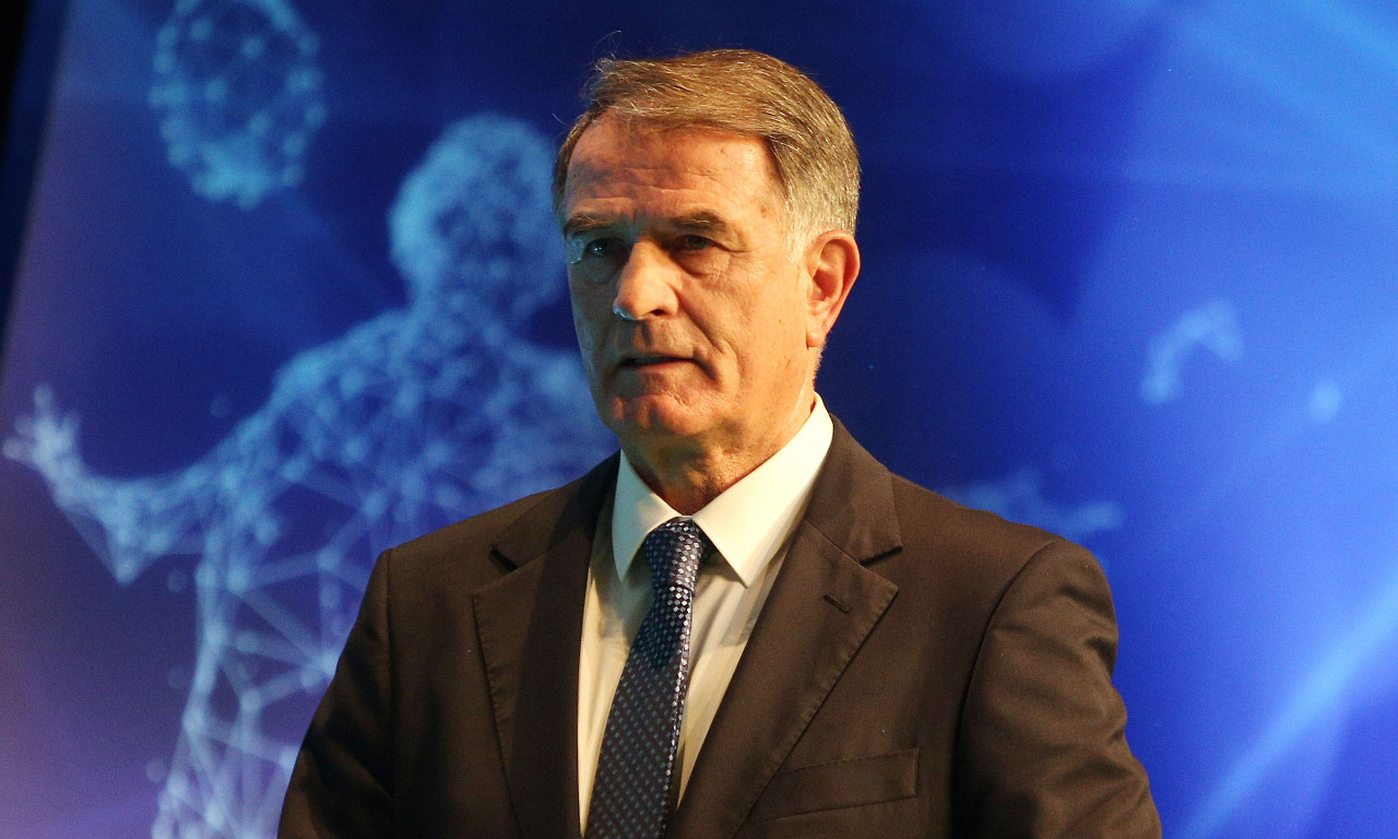 Οι ευχές της ΑΕΚ στον Μπάγεβιτς