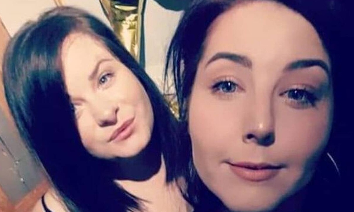 Έιδε την κρυφή κάμερα και έπιασε την κολλητή της να κάνει αυτό - Ούρλιαζε από το σοκ