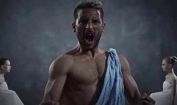 Νάπολι: Εντυπωσιακό πρόμο του ημερολογίου για το 2020 (video)