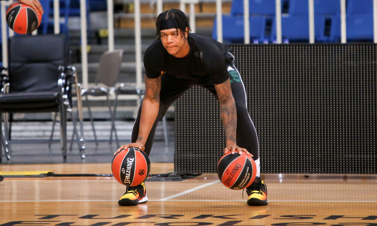 Παναθηναϊκός ΟΠΑΠ-Φενέρμπαχτσε: Με Μπράουν η δωδεκάδα