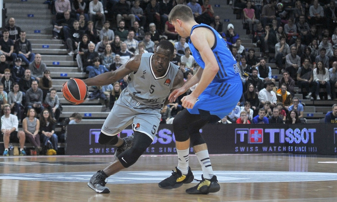 Βιλερμπάν-Άλμπα Βερολίνου 93-81: Στην έδρα της δεν χάνει