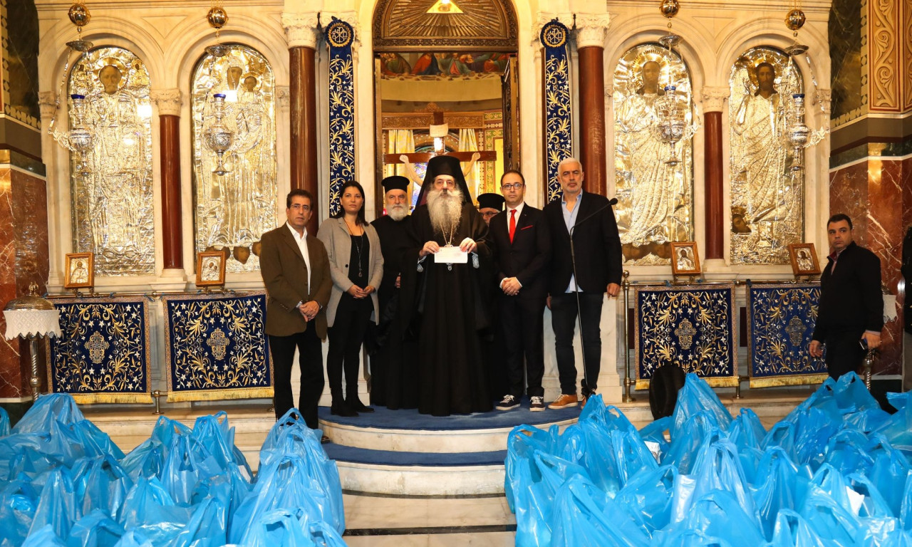 Ολυμπιακός: Φιλανθρωπική δωρεά στις Μητροπόλεις Πειραιά και Νίκαιας (photos)