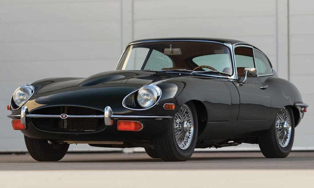 Αν υπάρχει ένα το τέλειο δώρο, αυτό είναι η Jaguar E-Type του 1970