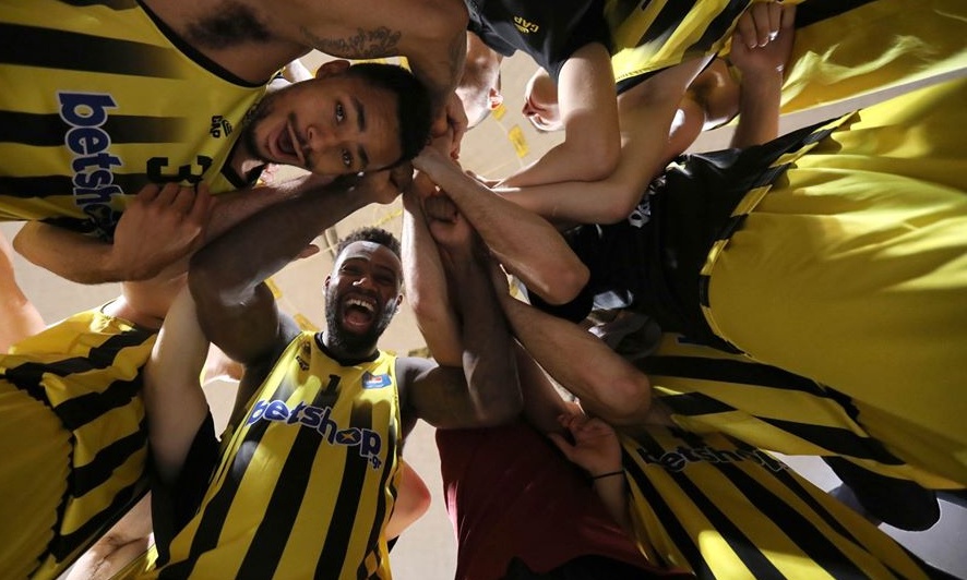 Άρης: Κομπλέ στην Πάτρα