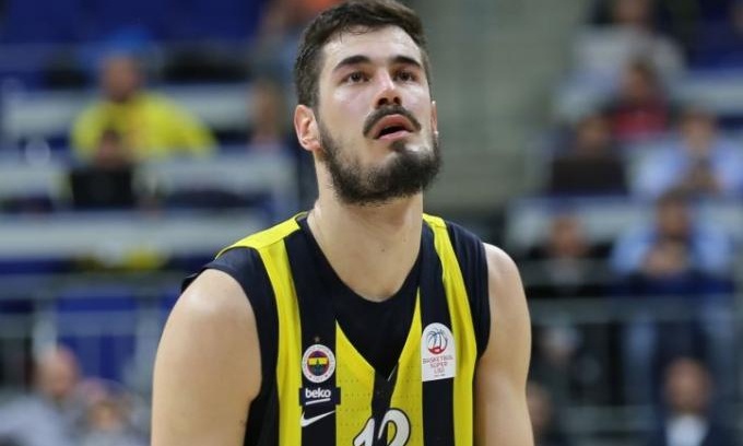 Κάλινιτς: «Όλα μπορούν να αλλάξουν με ένα σερί νικών»