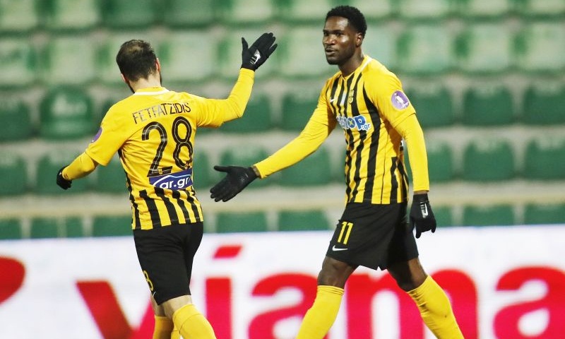 Ξάνθη – Άρης: Το «κόλλησε» ο Ιντέγε, συνθήματα κατά Σαββίδη στην κερκίδα! (video+photos)