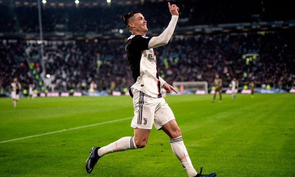 Για τη μοναξιά της κορυφής