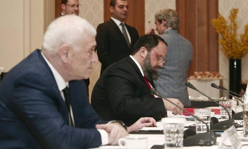 Συνάντηση Big 4: Το πρώτο ρεπορτάζ από το Σύνταγμα (video+photos)