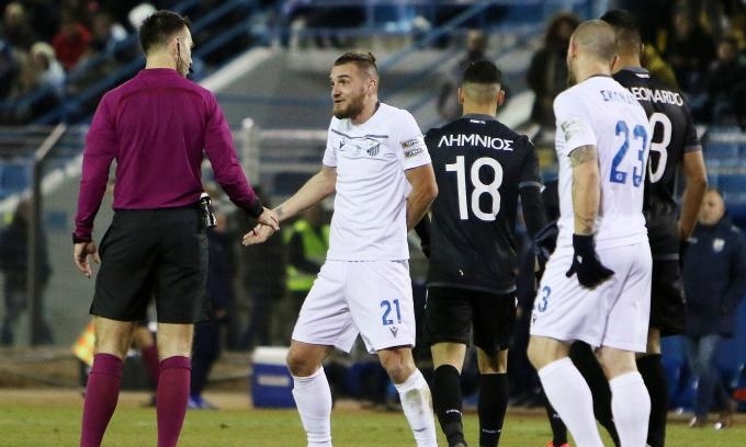 Λαμία: Καυστική ανακοίνωση για τη βλάβη στο VAR