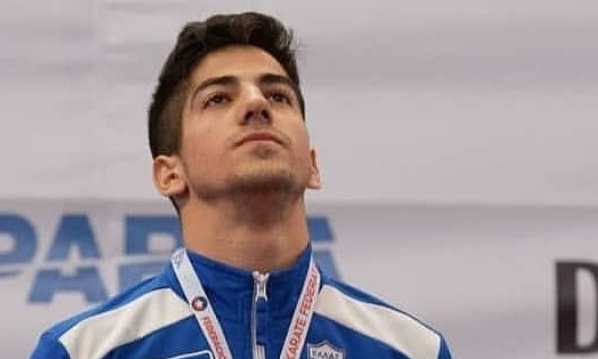 «Χάλκινος» ο Ξένος στο Παρίσι