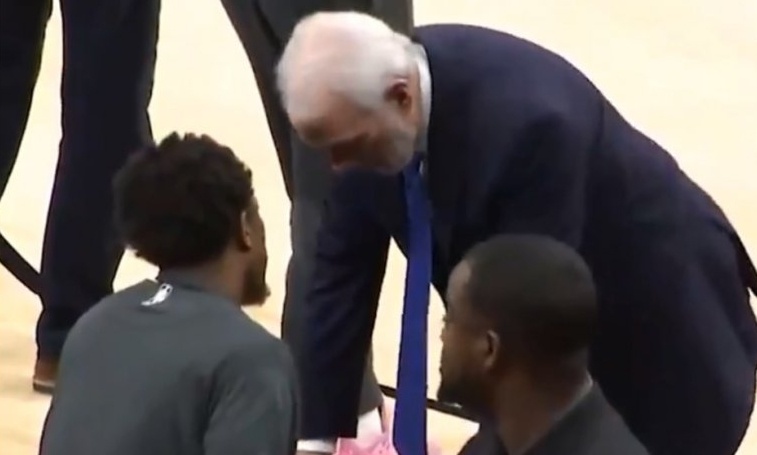 Κόμπι Μπράιαντ: Ο Πόποβιτς παρηγορεί τον ΝτεΡόζαν (video)