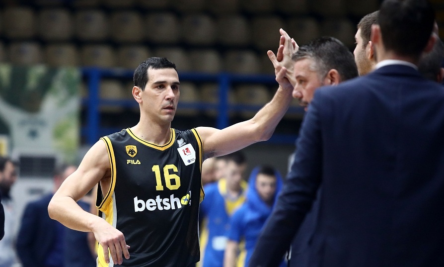 Ζήσης: «Η κληρονομιά του Κόμπι θα μείνει για πάντα»