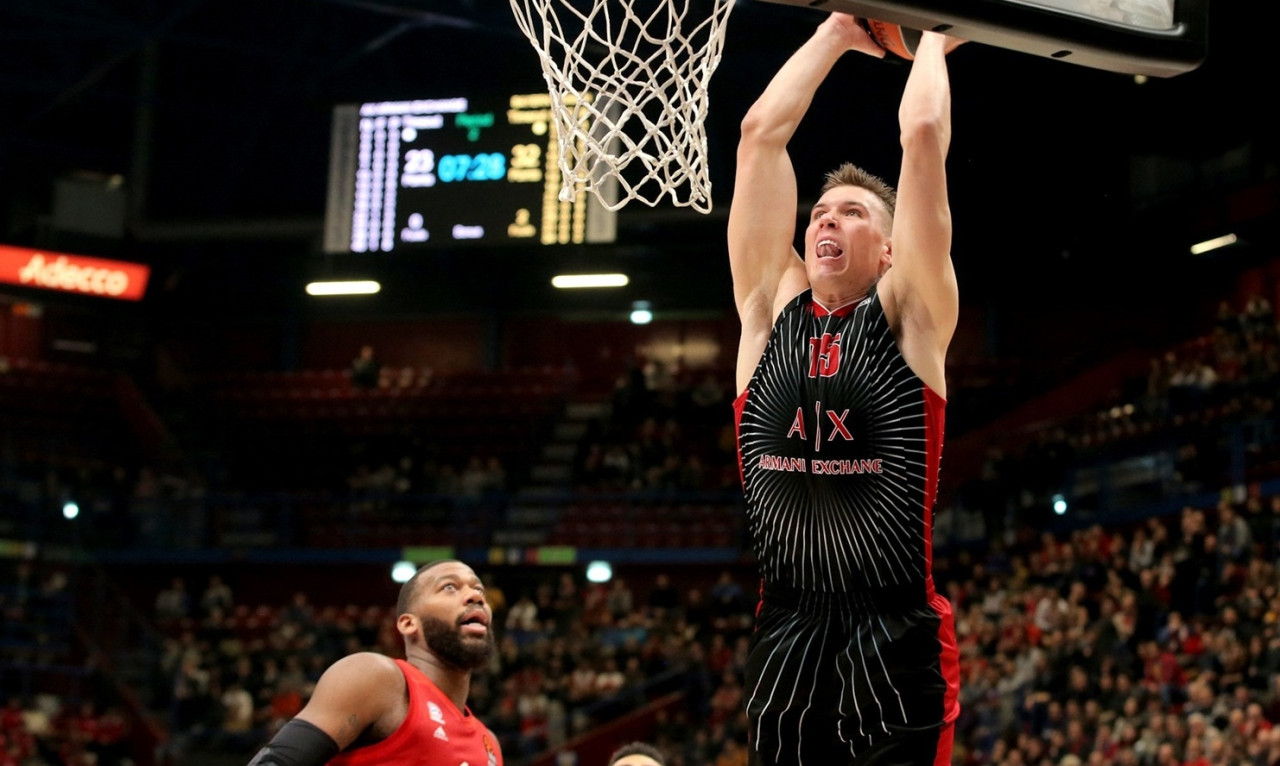 Αρμάνι-Μπάγερν Μονάχου 79-78: Την γλύτωσε ο Νέντοβιτς