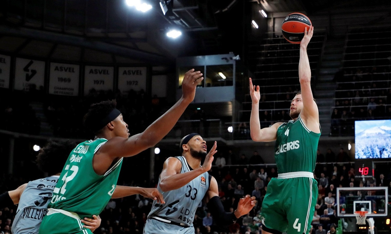 Βιλερμπάν-Ζαλγκίρις 74-79: Νίκη και ελπίζει για οκτάδα