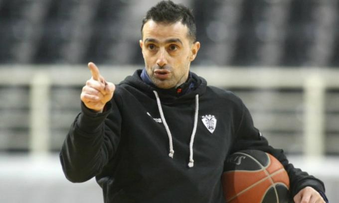 Χαραλαμπίδης: «Ξέρουμε ότι ο κόσμος θα είναι δίπλα μας»