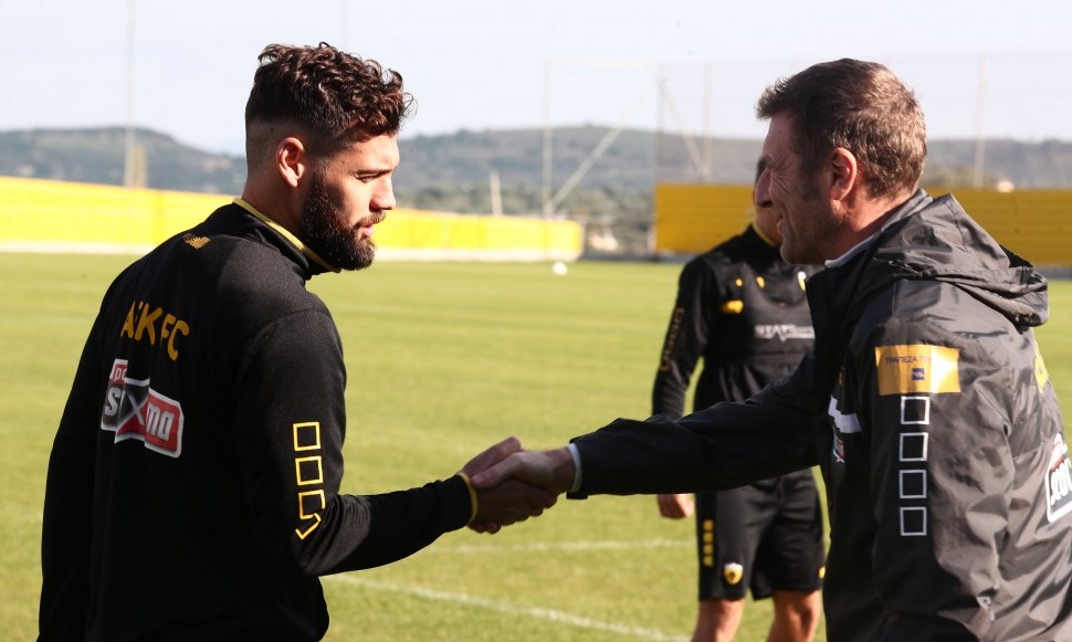 AEK: Καταλήγει στην Μπερ Σεβά ο Σιμάο