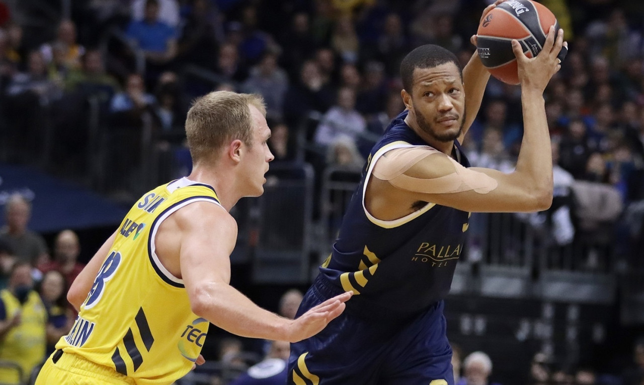 Αλμπα Βερολίνου - Ρεάλ 97-103: Απόδραση σε ένα μυθικό ματς