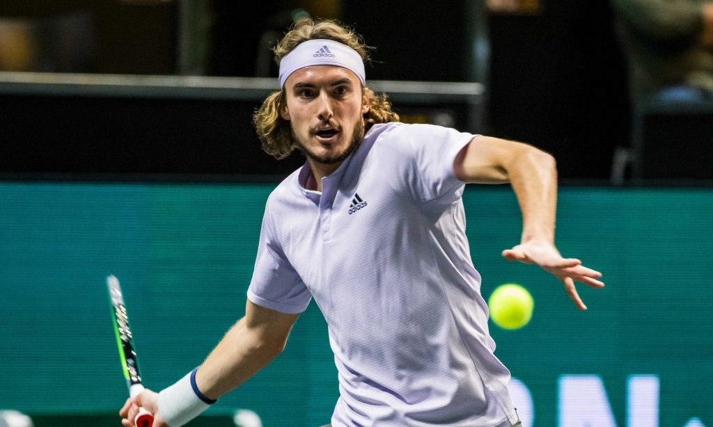 Στέφανος Τσιτσιπάς: Ανατροπή και πρόκριση στο Ρότερνταμ (video)