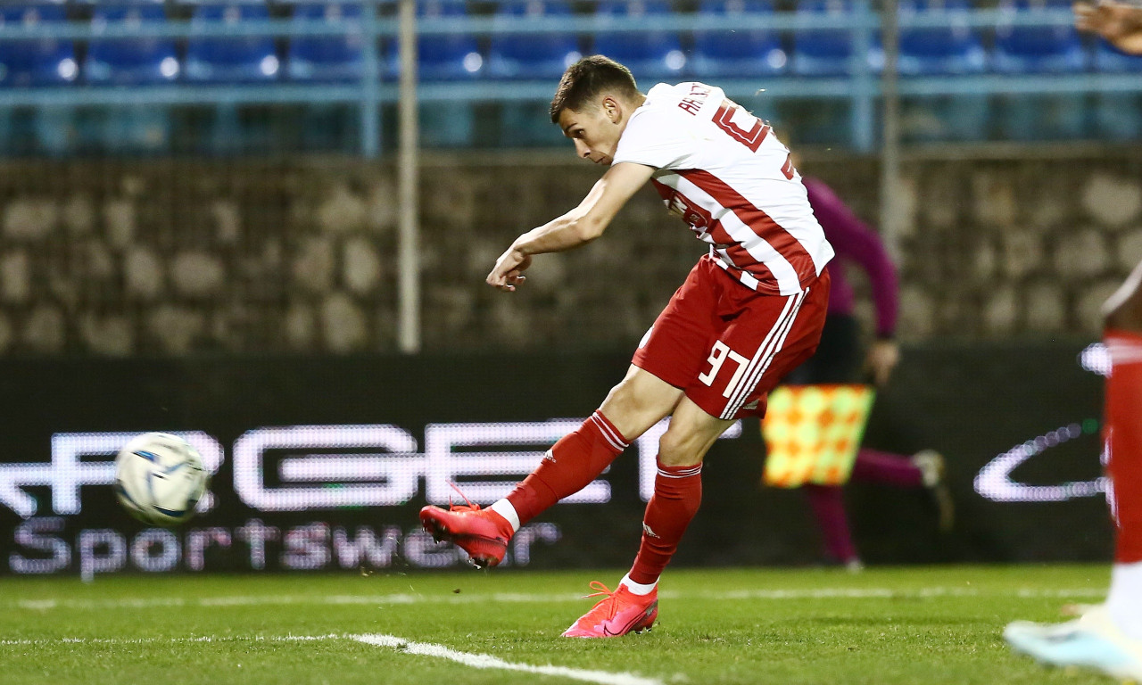 Ολυμπιακός: Απρόοπτο με Ραντζέλοβιτς, αμφίβολος με Πανιώνιο