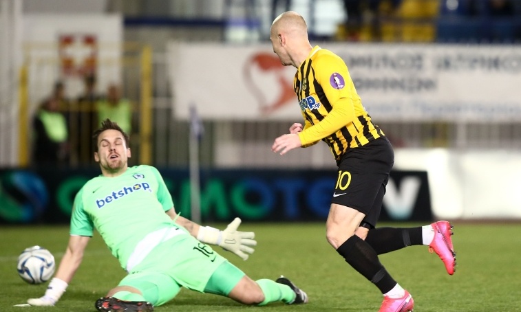 Ατρόμητος-Άρης: Το «κάρφωσε» o Λάρσον στο Περιστέρι (video)