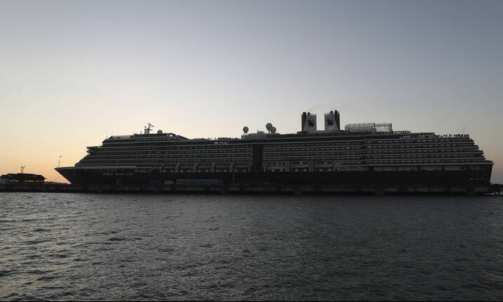 Κοροναϊός: Οι Αρχές του Βιετνάμ απαγόρευσαν σε δύο κρουαζιερόπλοια να ελλιμενιστούν