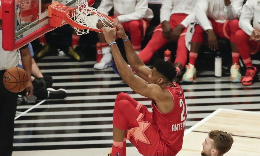 NBA All Star Game 2020: Νίκη του Λεμπρόν σε ματσάρα (video)