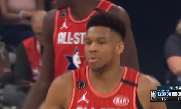 NBA All Star Game: Καρφωματάρες από Γιάννη (video)