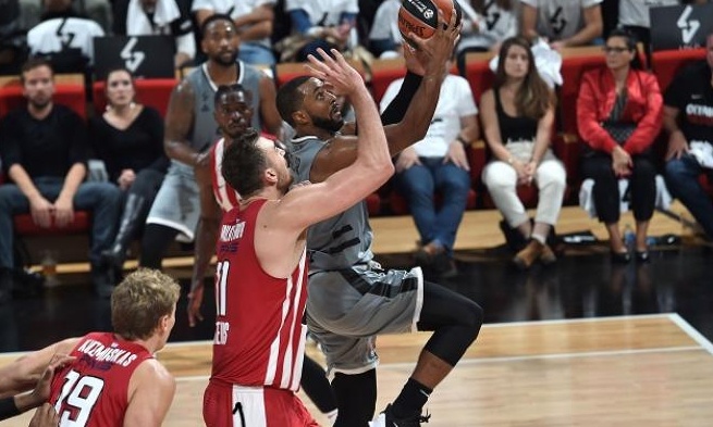 Τέιλορ: «Τον καλύτερό μας εαυτό κόντρα στον Ολυμπιακό»