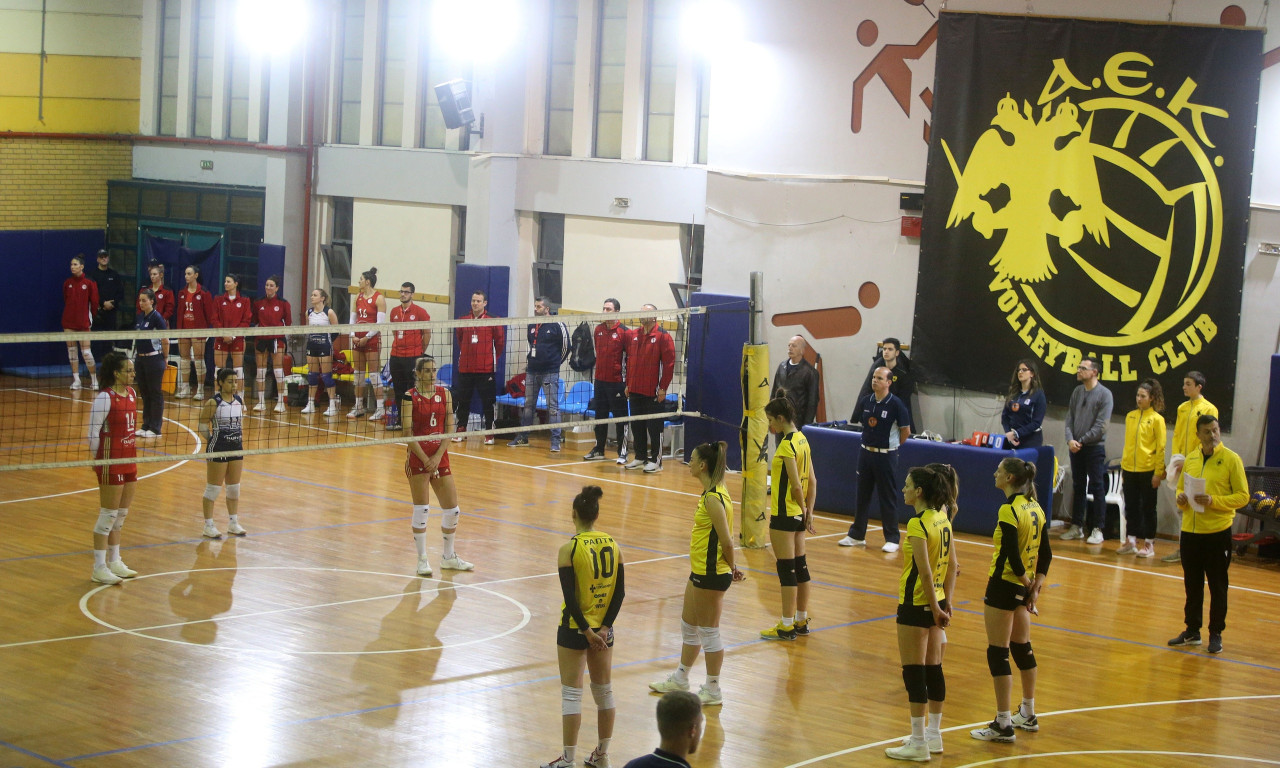 Τιμή στη μνήμη του Βουτσά και στο ματς του βόλεϊ ΑΕΚ-Ολυμπιακός (photos)