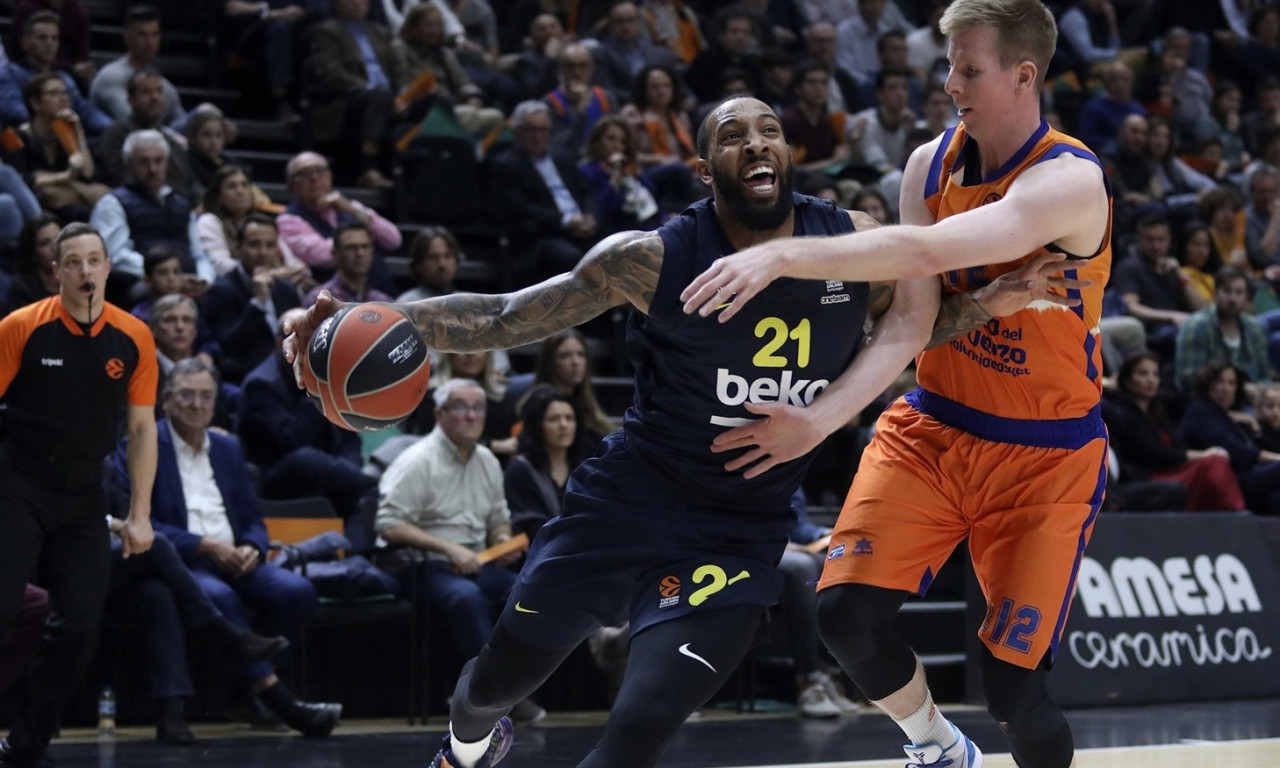 Βαλένθια-Φενέρμπαχτσε 86-93: Πέρασε και βλέπει οκτάδα (photos)