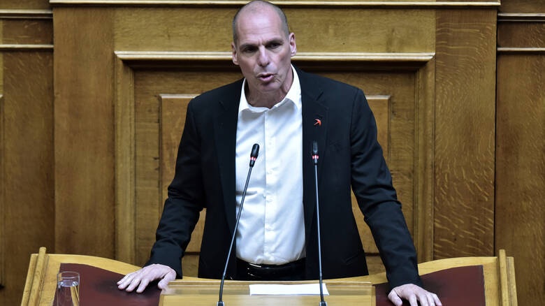 Στις 16 Μαρτίου θα δημοσιοποιήσει τις συνομιλίες στο Eurogroup ο Βαρουφάκης