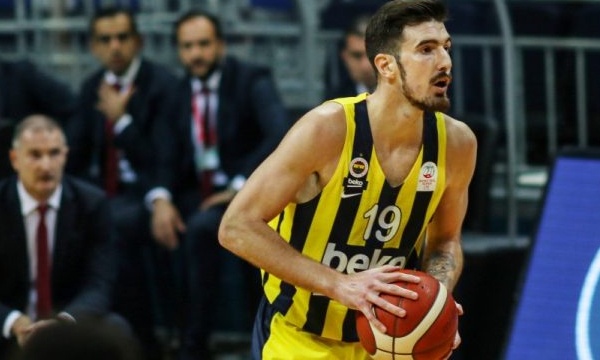 Συναγερμός στην Φενέρμπαχτσε: Τσεκάρει παίκτες και μέλη του σταφ για κορονοϊό