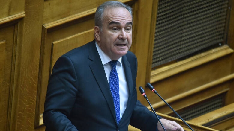 Παπαθανάσης: Αν χρειαστεί θα σταματήσουμε τη λειτουργία των λαϊκών αγορών